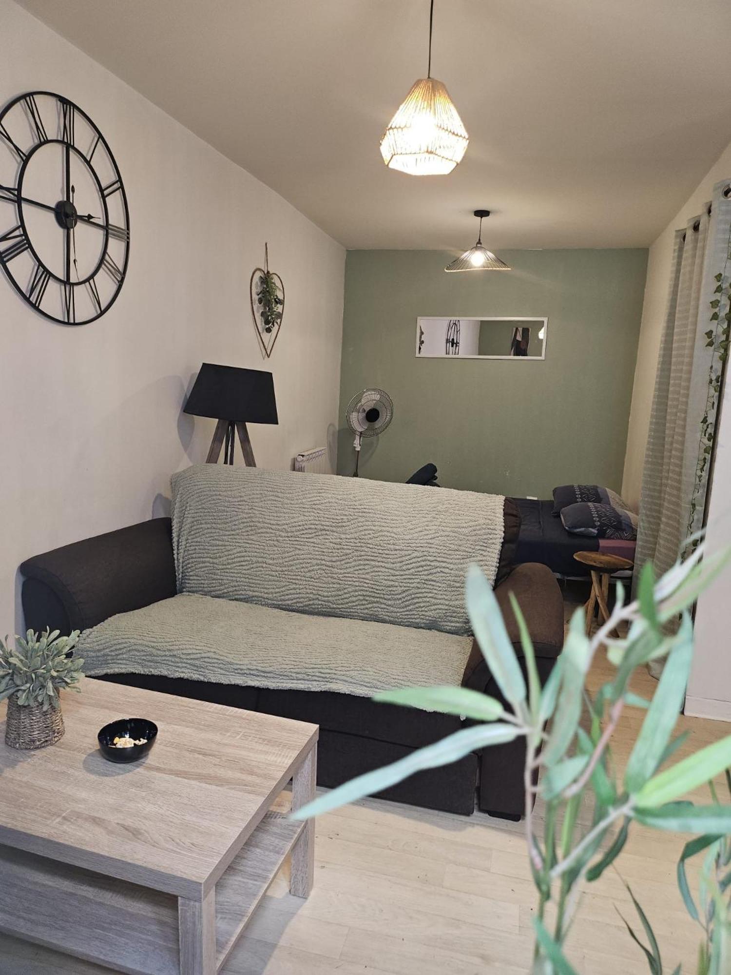 קרקסון 49 Studio Centre-Ville Box A Bagages Gratuits מראה חיצוני תמונה